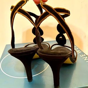 Size 8, Nine West, elegant dress shoes, soft black velvet strap heels.